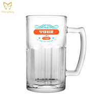 Vente en gros de 20oz de bière en verre de style américain pour restaurant et ménage tasse à boire transparente rayée Stein