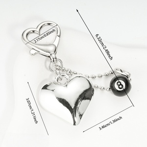 Porte-clés en résine transparente en forme de cœur, porte-clés en forme de cœur rouge, breloques de dés, pendentifs de bijoux, décoration, cadeau de couple pour la Saint-Valentin - Product Image 4