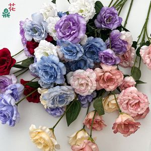 Flores Artificiales de Rosa, de Plástico y Seda, Realistas, Accesorios para Fotografía de Bodas, Estilo Moderno - Product Image 1