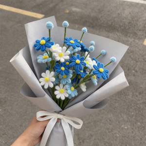 Fiori Artificiali di <span class=keywords><strong>Margherita</strong></span> a <span class=keywords><strong>3</strong></span> Teste su Bastoncini Intrecciati, Bouquet di Fiori Fatti a Mano con Scovolini per Decorazioni Casa e Matrimoni - Product Image 2