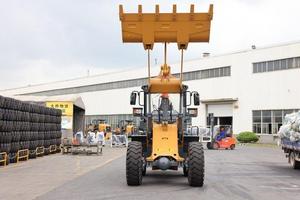 รถตักล้อยางสำหรับงานหนัก Lonking รุ่น LG833G พร้อมเครื่องยนต์อเนกประสงค์ ขายดี - Product Image 3