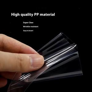 Protecteur intérieur de protection de manchon de Film de <span class=keywords><strong>carte</strong></span> en plastique haute transparence Offre Spéciale pour Anime de <span class=keywords><strong>carte</strong></span> étoile <span class=keywords><strong>Yu</strong></span>-<span class=keywords><strong>Gi</strong></span>-<span class=keywords><strong>Oh</strong></span> pour une utilisation en cadeau - Product Image 3