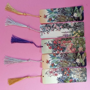 การ์ดภาพถ่ายเคลือบเงา/ด้าน พิมพ์ลายงานอีเว้นท์ Kpop คุณภาพสูง ขายส่ง พร้อมที่คั่นหนังสือแบบกำหนดเองสำหรับสะสม - Product Image 5