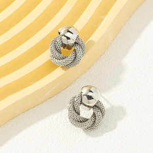 Nouvelle Tendance Mode Design Unique Élégant Délicat Rétro Exagéré Boucles d'Oreilles Multicouches Clous Bijoux Femme Cadeaux de Fête Vente en Gros - Product Image 4
