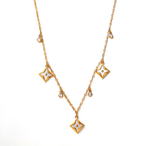 Collier Pendentif Fleur Géométrique en Zircon avec Chaîne Dorée et Coquille Blanche Réglable pour Soirée Élégante – Chaîne de Clavicule - Product Image 5