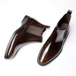 Bottes formelles de style coréen à la mode pour hommes, en cuir véritable, avec une grande respirabilité et un talon bas - Product Image 1