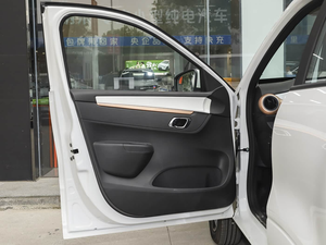 Vendita calda Dongfeng Forthing T1 nuove auto energetiche 352Km di autonomia Mini veicolo elettrico puro per la famiglia - Product Image 3