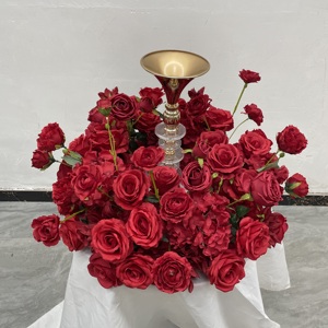 พวงดอกกุหลาบสีแดงเบอร์กันดีผ้าไหมสำหรับตกแต่งโต๊ะงานแต่งงานจาก DKB Wholesale - Product Image 1