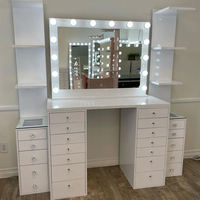 Ensemble coiffeuse blanc brillant avec miroir éclairé par ampoules et deux tiroirs, poignées en cristal facetté, table de maquillage pour la maison