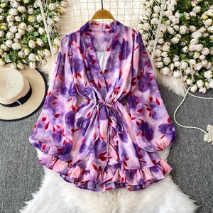 Camicia in Chiffon Francese Stampata con Scollo a V <span class=keywords><strong>e</strong></span> Maniche Lunghe per Donna, Primavera <span class=keywords><strong>e</strong></span> Autunno, Top con Vita Arricciata <span class=keywords><strong>e</strong></span> Volant - Product Image 4