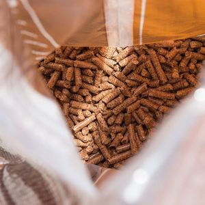 Pellets de Pino de Alta Densidad, Combustible para Estufas de Calefacción con Bajo Contenido de Polvo, Caldera de Biomasa, Pellets de Madera de Combustión Limpia - Product Image 4