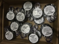 Rubans de transfert thermique DD / rubans TTO en résine de cire pour machine de codage de date d'expiration, de lot, de code-barres et de changement de poste