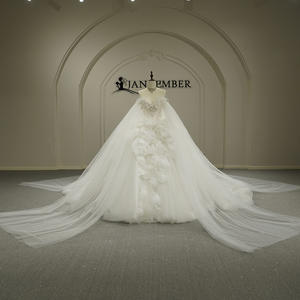 ชุดแต่งงานทรงบอลกาวน์ GT26041 Glamorous Sweetheart Empire ประดับลูกไม้และคริสตัล พร้อมชายกระโปรงยาวแบบชาเปล ผลิตจากโพลีเอสเตอร์ 100% - Product Image 1