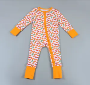 Haute qualité personnalisé 95% bambou 5% spandex une pièce Footie Zipper pyjamas bébé pli pieds dormeur pour bébé au lit