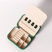 Vente en gros Mini étui à bijoux de voyage Portable anneau boucle d'oreille collier organisateur de stockage personnalisé boîte à bijoux en cuir PU