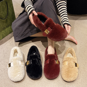 Chaussons d'été pour femmes en fausse fourrure pelucheuse, confortables, style Mary Jane, antidérapants - Product Image 2