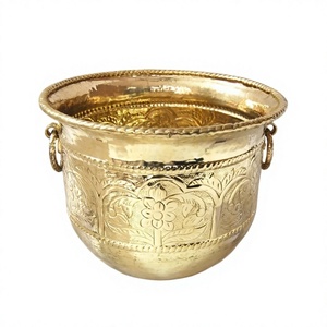 Maceta de flores pulida de oro de latón, maceta de plantas de tamaño y forma personalizados para accesorios de decoración de jardín - Product Image 1