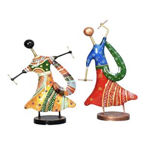 Elegante Figura Decorativa de Pareja Bailando Dandiya, en Aluminio Azul, para Oficina/Hogar, Accesorio Ligero y Moderno - Product Image 3