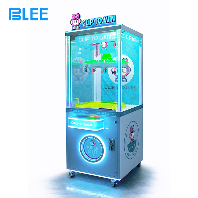 BLEE Hot Sell Large Clamp Machine Gift Game Machine Coin Operated Simple Color Scheme Free Customization Claw Machine for Sale