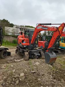 Excavadora de ruedas Doosan usada de primera condición Dx60 que ofrece opciones de miniexcavadora que incluyen modelos Doosan Dx55 Dx60 y Dx80 - Product Image 3