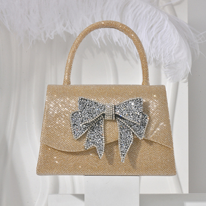 Nuova Borsa a Mano con Bordi Ondulati Glitterati a Forma di Farfalla, Elegante e Raffinata, Perfetta per le Feste - Product Image 2