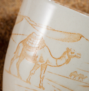 Taza de Té de 200ml con Diseño de Camello del Desierto en Estilo Etíope, Cerámica de Porcelana Fina, Duradera, Libre de BPA, Apta para Lavavajillas y Ecológica - Product Image 3
