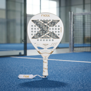 Raqueta de Pádel de Fibra de Carbono Blanca 18K, Cara de Carbono y Aluminio, Forma de Lágrima, para Adultos, Empuñadura Personalizada, para Torneos - Product Image 3