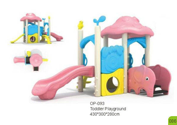 Mini aire de jeux rose pour la maternelle