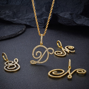 Collier unisexe tendance avec pendentif en alliage lettre cursive TD Iced 26, chaîne torsadée, bijou personnalisé avec initiale pour homme et femme - Product Image 5