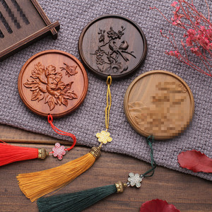 Miroir portable en bois de santal Weijun, miroir de maquillage en bois de séquoia de style ancien, pompon rétro tricolore fait main YJZ - Product Image 1