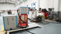 Cintreuse de tubes CNC robuste pour vilebrequins de moissonneuses-batteuses, cintreuse de tubes et barres en acier massif de précision CE