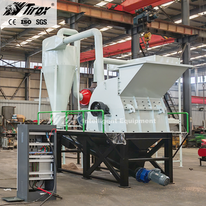 Broyeur à marteaux pour granulés de bois une machine qui broie le bois dans le mélangeur d'alimentation de sciure et le broyeur à marteaux - Product Image 1