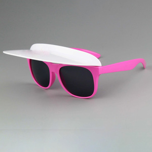 Promozione di Fabbrica 2025: <span class=keywords><strong>Occhiali</strong></span> <span class=keywords><strong>da</strong></span> <span class=keywords><strong>Sole</strong></span> in Plastica Personalizzabili con Logo e <span class=keywords><strong>Visiera</strong></span> Rimovibile, <span class=keywords><strong>Occhiali</strong></span> <span class=keywords><strong>da</strong></span> <span class=keywords><strong>Sole</strong></span> Economici - Product Image 3