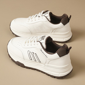 Nouvelles baskets décontractées et sportives pour femme, modèle printemps 2026, à semelle épaisse, blanches, avec lacets sur le devant, légères, style Dunks, polyvalentes, pour étudiantes, inspirées de Forrest Gump. - Product Image 3