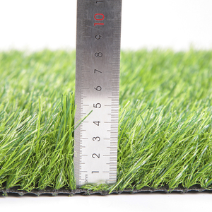Césped artificial sintético de alta densidad de 60mm de altura, césped falso de aspecto Natural hecho de plástico duradero - Product Image 6