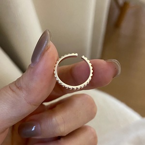 Bague en argent pur S925 au design minimaliste vertical, doublée de chocolat, avec une couche haut de gamme, délicate, pour l'index - Product Image 5