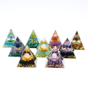 Magnifiques cristaux de pyramide en organza, pierres de quartz de guérison, pyramide d'orgone, vente en gros - Product Image 3