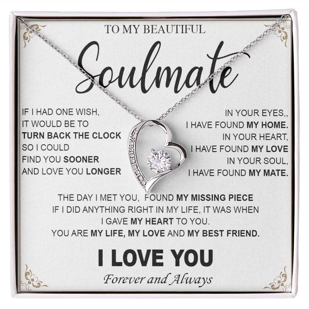 Necklace + Black flip-top box