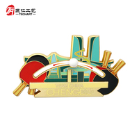 Épingles en alliage de cuivre au design spécial, placage personnalisé pour collectionneurs, forme unique, logo 3D surélevé personnalisé, couleur perle phosphorescente, cadeau