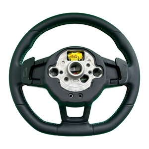 Palanca de Cambios Deportiva para Volante Volkswagen R-Line, Placa R de Cuero, Compatible con Modelos Golf y Polo - Product Image 2