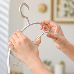 Plastic Clothes Hanger Thickened Non Slip Rectangle Shape For Wardrobe Closet Organization - Product Image 3