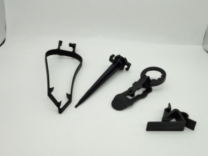 Clips para Luces Navideñas Shineu de Grado Comercial C9, Ganchos para Canaletas de Polímero Resistentes a la Intemperie, Garantía de 1 Año para Decoraciones Navideñas en Exteriores - Product Image 5