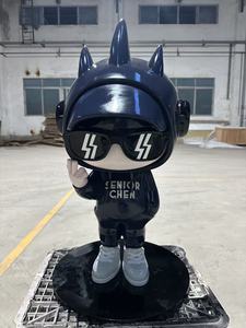 Scultura in Fibra di Vetro Stile Street, Personaggio Cartoon Cool, Statuetta Personalizzata, Giocattolo Trendy, Piccoli Ornamenti per Negozio, Bellissimo Chen - Product Image 3