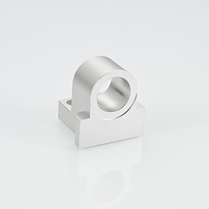 ชิ้นส่วนอะลูมิเนียมอัลลอยด์ CNC ความแม่นยำสูง สำหรับบูชเซ็นเซอร์มอเตอร์ เส้นผ่านศูนย์กลาง 200 มม. ความแม่นยำในการขึ้นรูป งานกลึงตามสั่ง - Product Image 2