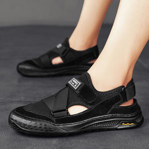 Sandalias para <span class=keywords><strong>hombre</strong></span>, nuevas sandalias de playa ligeras transpirables huecas de verano, zapatos de punta cerrada minimalistas a la moda para <span class=keywords><strong>hombre</strong></span>, nuevo estilo 2024 - Product Image 4