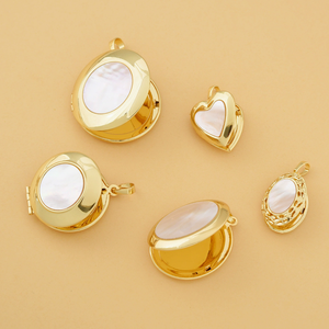 YH2034 Elegante <span class=keywords><strong>Colgante</strong></span> de Latón Chapado en Oro de 18K <span class=keywords><strong>con</strong></span> Forma de Corazón Redondo Ovalado e Incrustaciones de Concha Natural para Guardar Fotos - Product Image 2