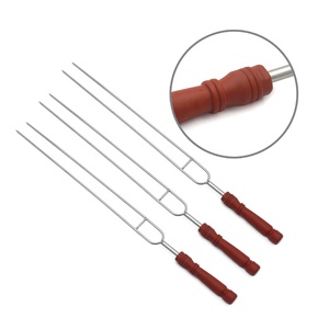 Ensemble d'outils de barbecue en métal avec manche en bois, accessoires de grill et brochettes à <span class=keywords><strong>kebab</strong></span> turques, charbon de bambou et mailles de type carbone - Product Image 1