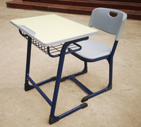 Meubles d'école primaire personnalisés, ensemble de bureaux et de chaises en bois et en acier pour enfants, bureau d'étude réglable en hauteur pour enfants