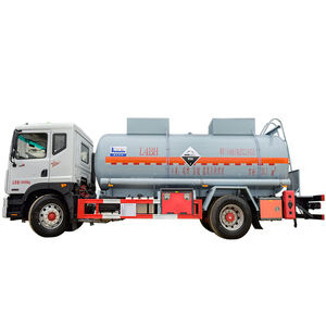 Tankers corrosivos de gran capacidad de acero al carbono personalizables vendidos en fábrica Rueda motriz 6x4 Nueva condición para almacenamiento de aceite - Product Image 1