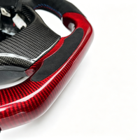 Volante Deportivo Personalizado CCExcellent en Fibra de Carbono Roja y Negra con Empuñaduras de Cuero para BMW Serie 5 F10 F15 F18 M5
